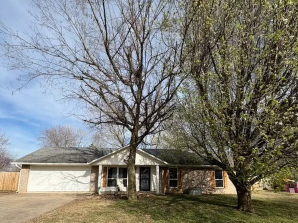 222 N Samuel Pl, Farmington, AR 72730