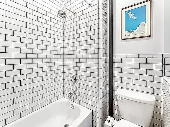 4th image of 808 Prospect Pl APT 4A