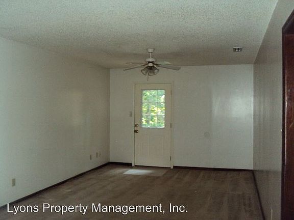 2nd image of 1309 Ponderosa Dr APT B3