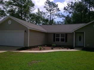 11 Oakwood Lakes Blvd, Defuniak Springs, FL 32433