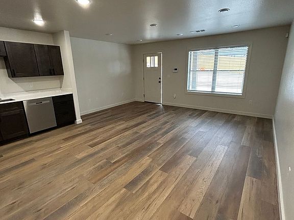 2nd image of 707 W 12th St #B
