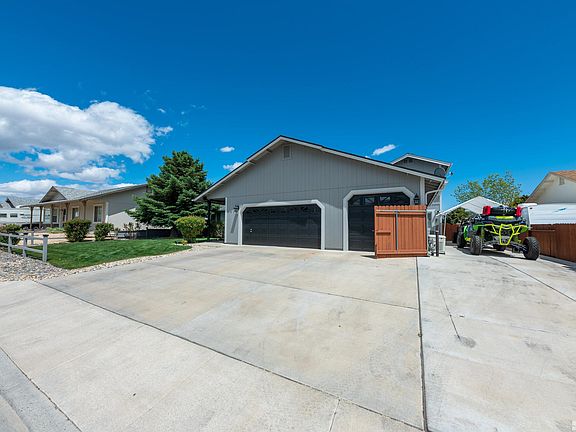 2nd image of 1070 Spoonbill Dr