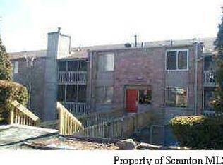 1512 Summit Point, Scranton, PA 18508
