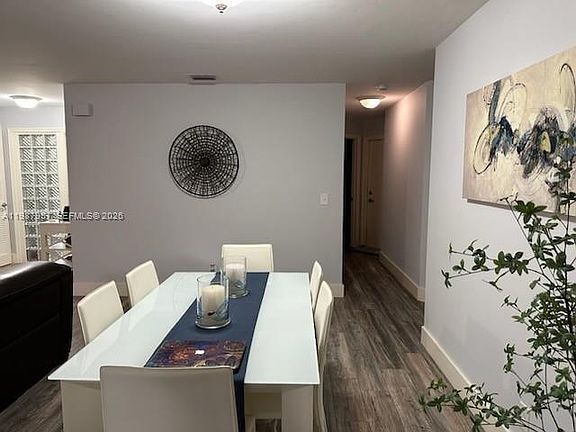 5th image of 3309 Water Oak Dr #1304