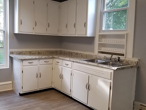 3rd image of 53 Parker Ave