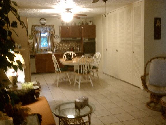 5th image of 1514 W Taylor Dr