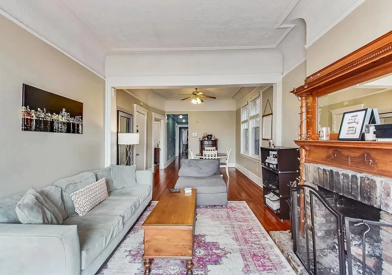 3 bed, 2.0 bath, 1000 sqft, $3,600 — Photo 3