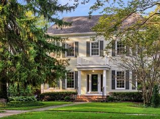 1027 Cherry St, Winnetka, IL 60093