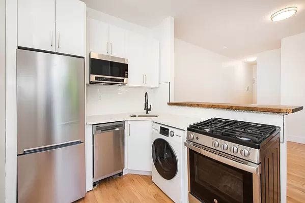 1st image of 419 16th St #3A