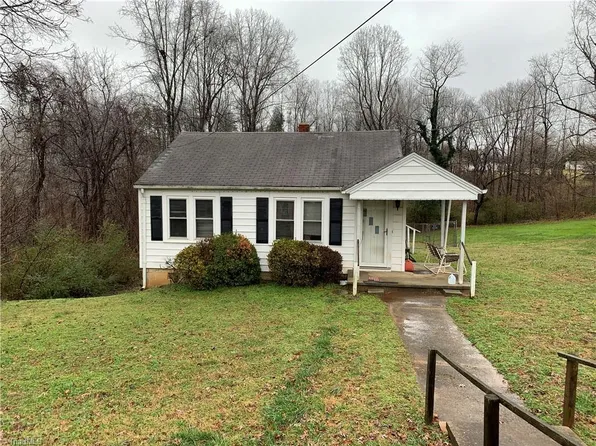 913 Norman St, Reidsville, NC 27320