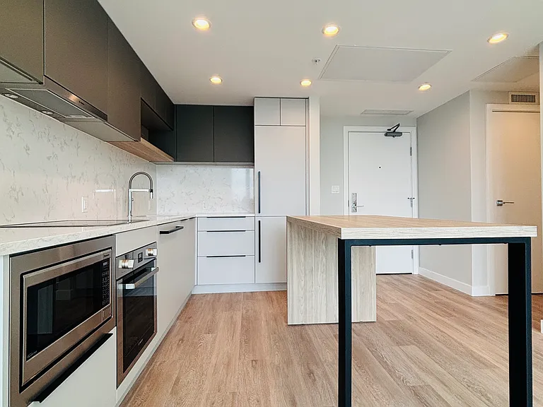 567 Emerson St #1902 — Photo 9