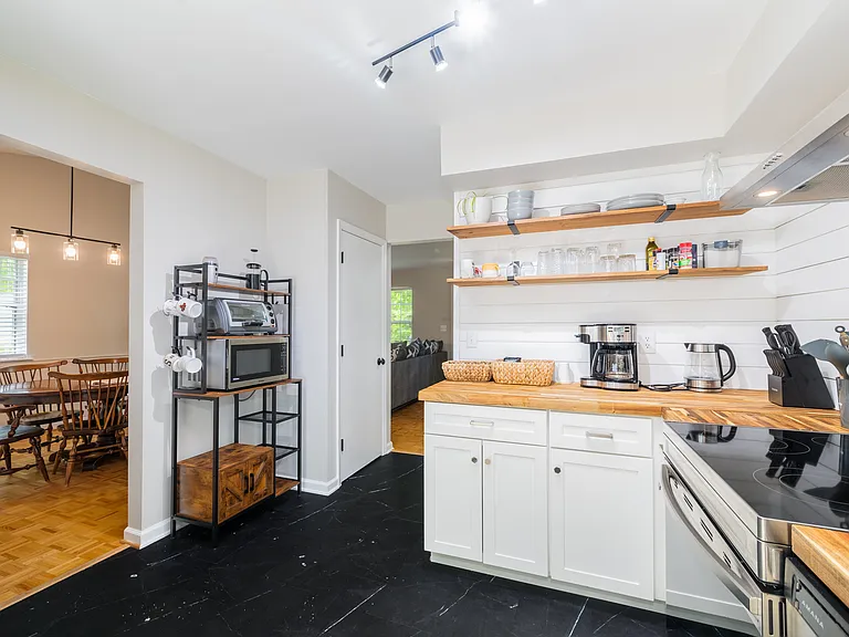 101 Leigh Pl — Photo 8