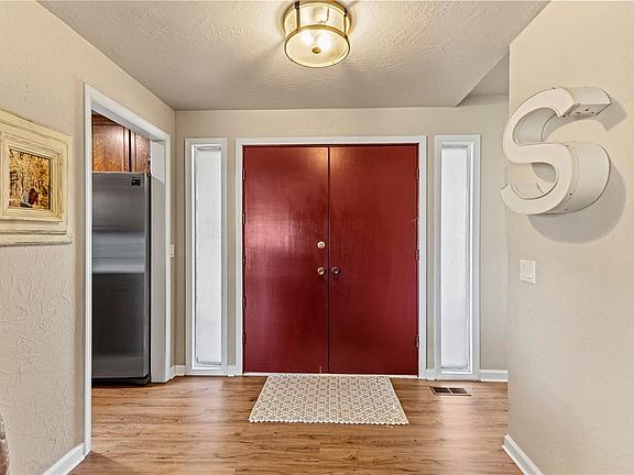 2nd image of 2020 E Lawter Rd