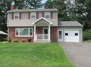 313 Brookcrest Dr, Endwell, NY 13760