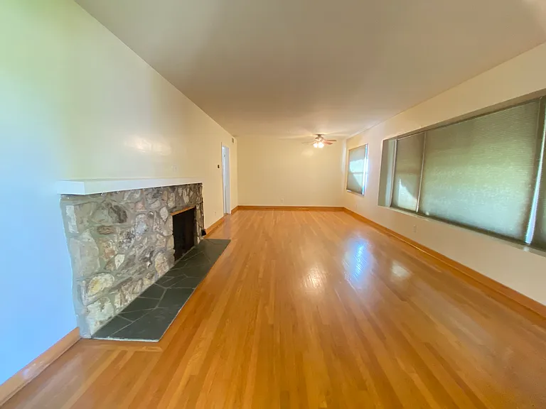 1444 N Mountain Ave — Photo 19