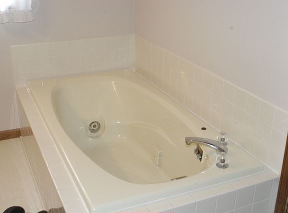 Whirlpool Tub