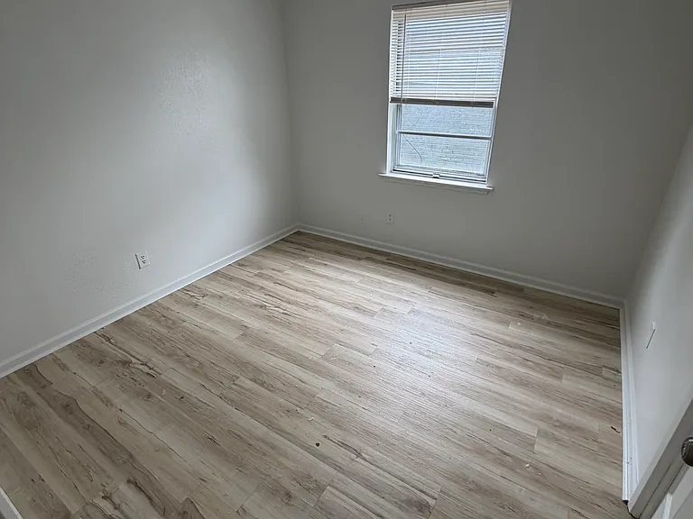 4417 Princeton Dr — Photo 10