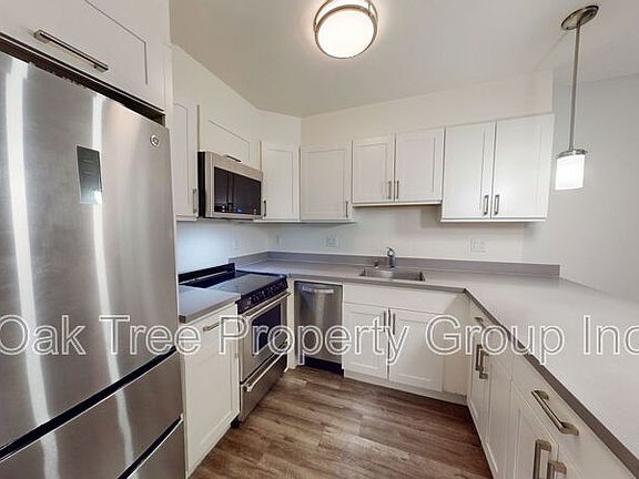 3rd image of 351 Lester Ave #351-01A