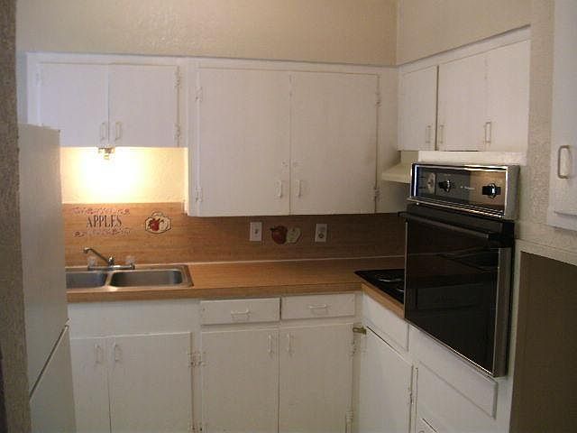 2nd image of 7927 Millstone Dr