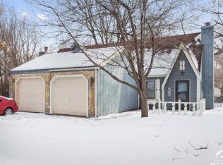 302 Birch Ln, Lawrence, KS 66044