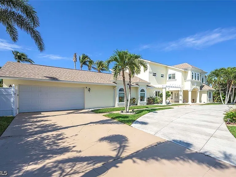 5208 SW 8th Ct — Photo 41