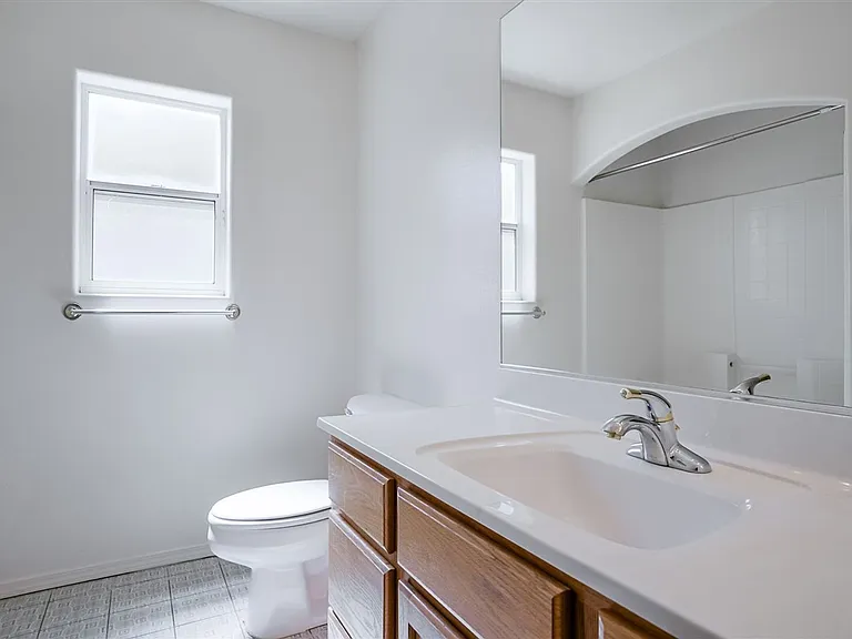 379 Badger Ct — Photo 23