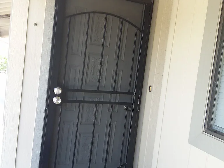 2829 N Superstition Ln #B — Photo 2