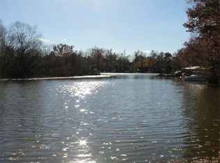 147 Cherokee Dr, Mooresville, NC 28117