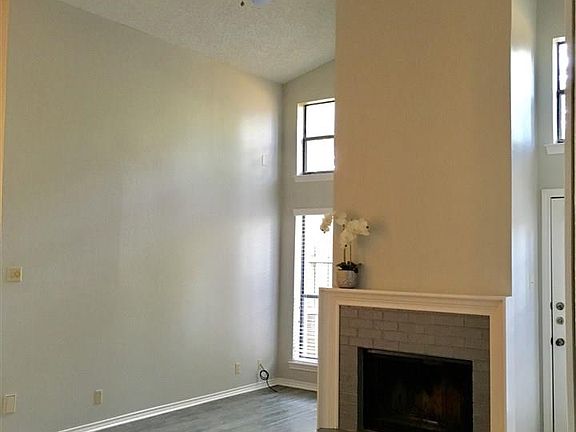 5th image of 5919 Hollytree Dr