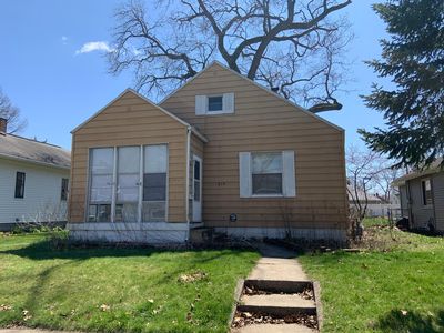 615 W Battell St, Mishawaka, IN, 46545