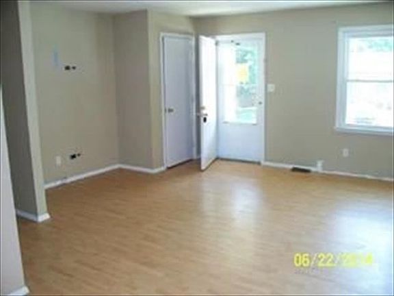 2nd image of 1267 Carolina Ave