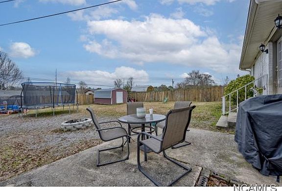 5th image of 310 Forest Dr NW