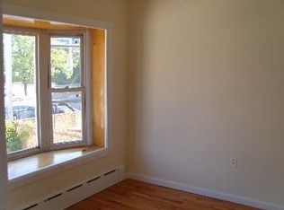 6629 Clinton Ave, Maspeth, NY 11378