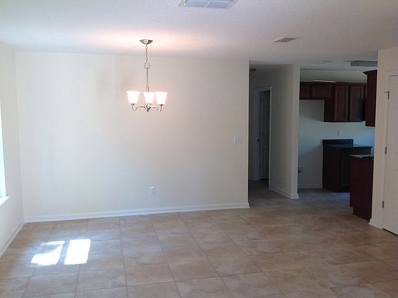 2nd image of 1000 Bruen St