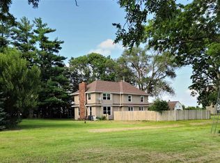 6804 Ranchero Rd, Cedar Falls, IA 50613