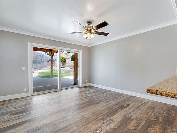 5th image of 991 Eastglen Dr
