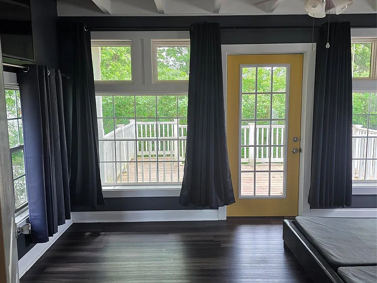 1396 Illinois Ave — Photo 5