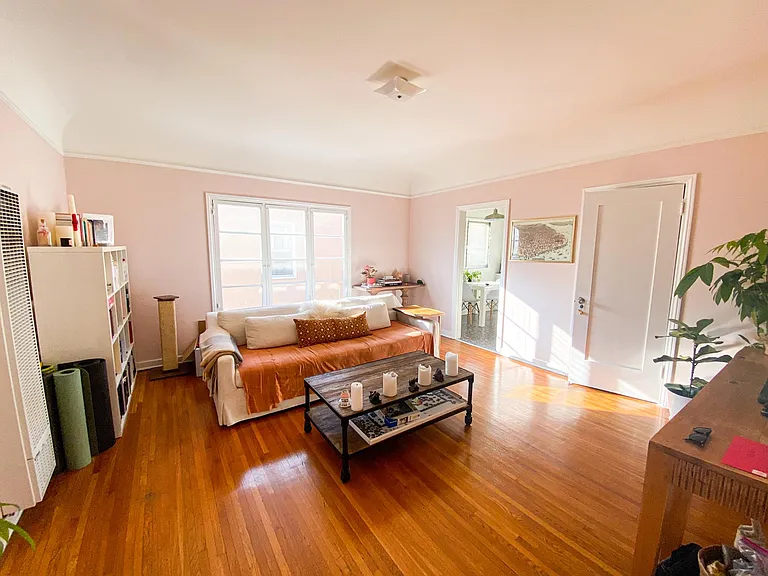 6270 Commodore Sloat Dr #204 — Photo 2