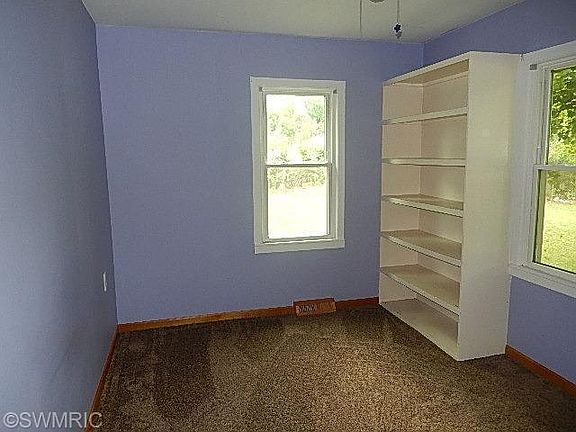 5th image of 448 Westbrook Ave