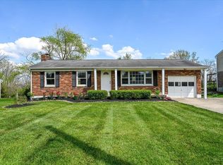 117 Country Club Dr, Oxford, OH 45056