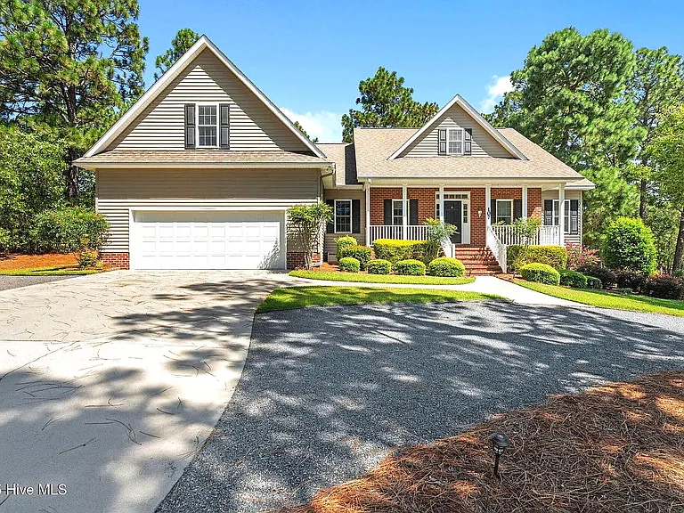 107 Ritter Dr — Photo 1