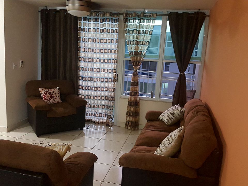 2nd image of Urb Caminito