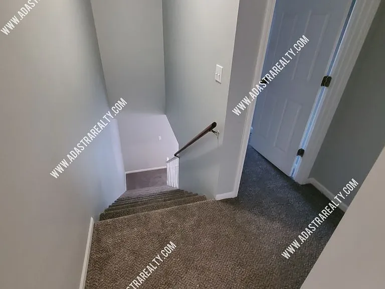 304 N 9th St #B — Photo 12