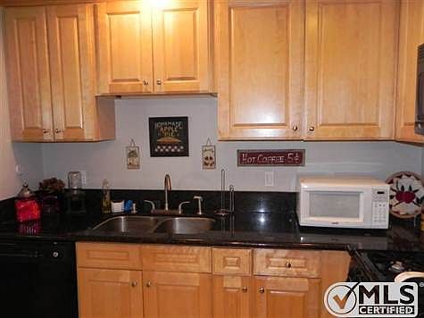 4th image of 27121 Crossglade Ave Unit 1