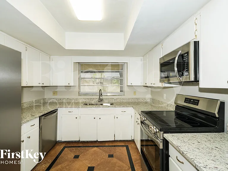 3816 Fieldflower Ct — Photo 7