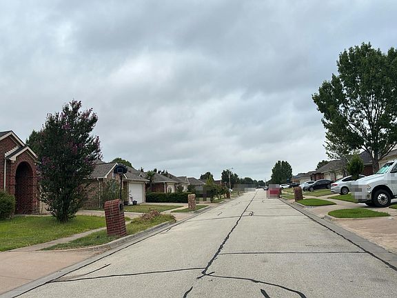 5th image of 7308 Fossil Lake Dr