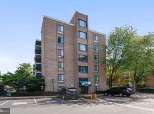 6145 Leesburg Pike APT 401, Falls Church, VA 22041
