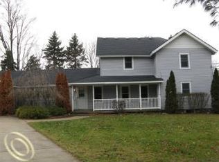 1183 W Willis Rd, Saline, MI 48176