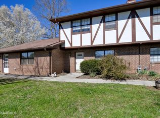 103 Golfcrest Ln, Oak Ridge, TN 37830