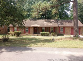1711 Valley Ridge Dr, Fayetteville, NC 28303
